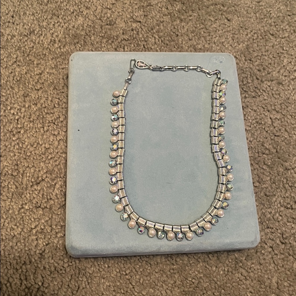 vintage aurora borealis rhinestone and faux pearl necklace